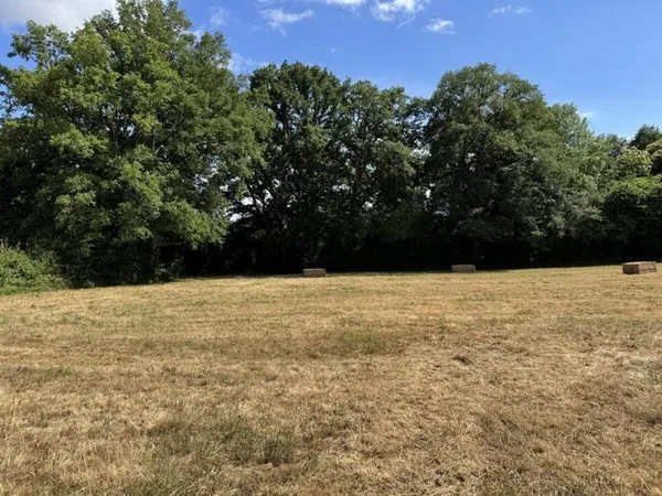 Terrain à bâtir Vente Châteaubriant  1898m² 73100€