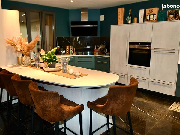 Maison 6 pièces 180 m²