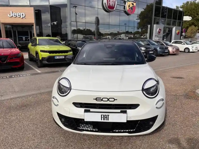 Fiat 600 1.2 hybrid turbo 145ch sport edct6
