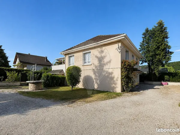 Maison 6 pièces 150 m²