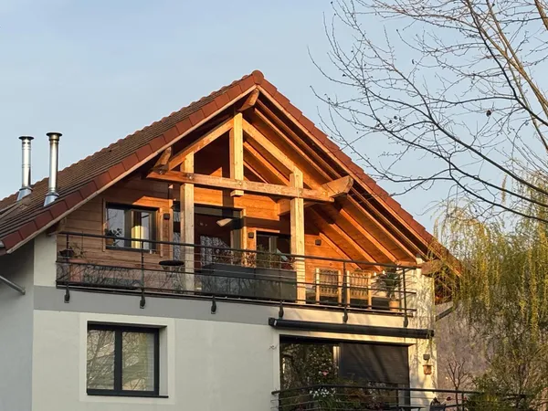 Vends appartement duplex esprit maison, 5 chambres, terrasse, climatisation