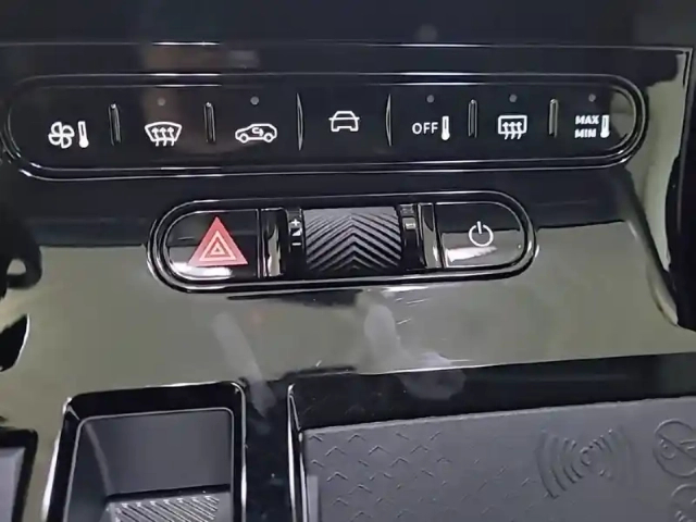 Citroën C5 Aircross hybride 145 ch e-dcs6 — photo 24