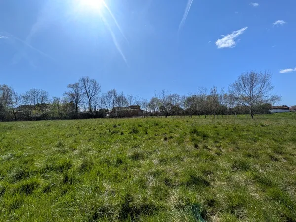 Terrain 1670 m²