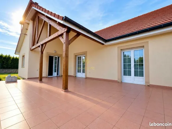 Maison 5 pièces 140 m²