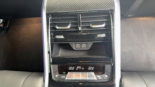 BMW M8 GRAN Coupe Xdrive 625 V8 BVA8 - Competition – 2021 – 79890 km – Essence – Boîte Automatique — photo 17