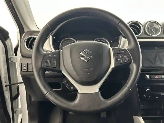 Suzuki Vitara 1.6 vvt — photo 36