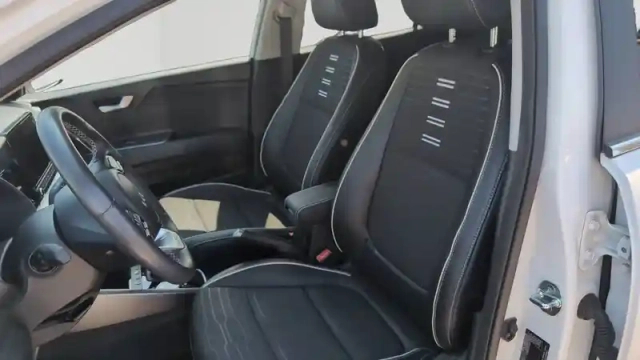 Kia Stonic 1.0 t-gdi 100 ch dct7 — photo 15