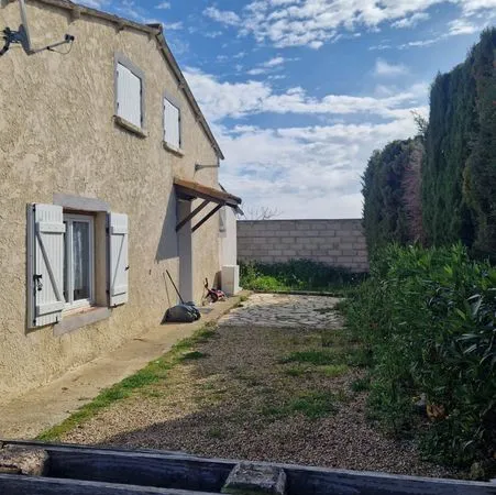 Maison Location Saint-Gilles 3p 70m² 800€