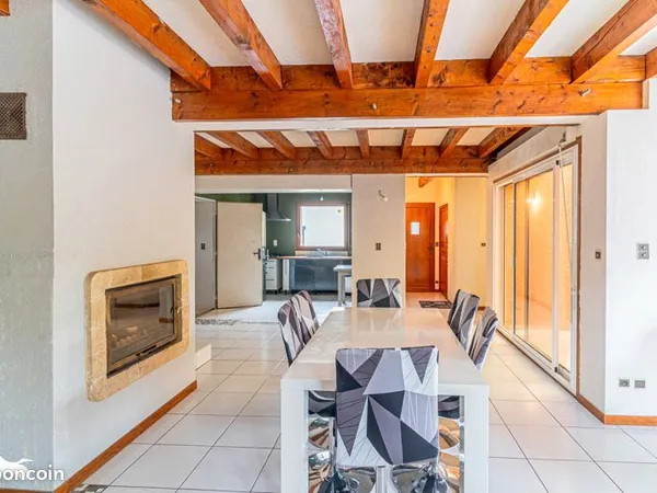 Maison 7 pièces 133 m²