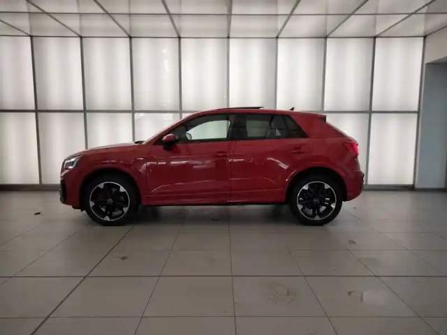Audi Q2 35 tfsi 150 s tronic 7 — photo 2