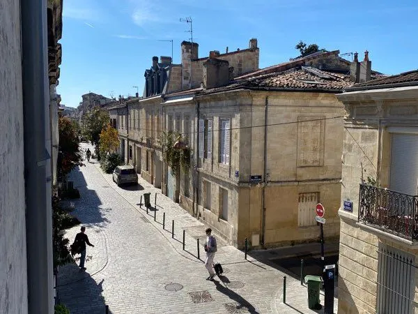 Studio Bordeaux centre meublé
