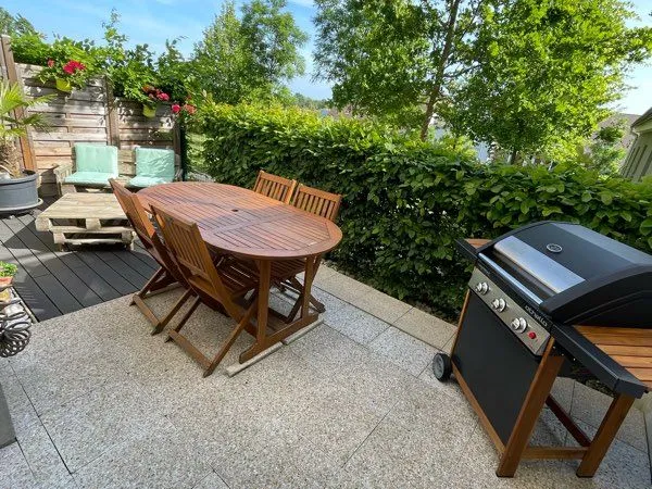 Appartement F2 + TERRASSE + DOUBLE BOX attenant