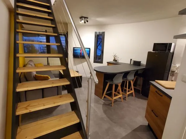 À LOUER À L'ANNÉE - Duplex T2 meublé avec terrasse - Les Minimes