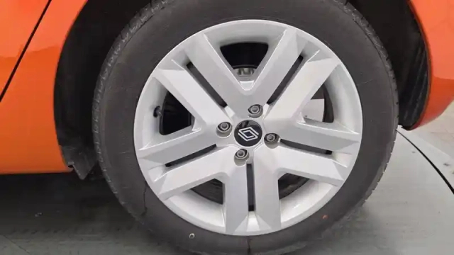 Renault Clio tce 90 — photo 14