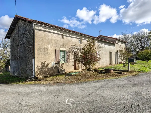 MAISON À RÉNOVER