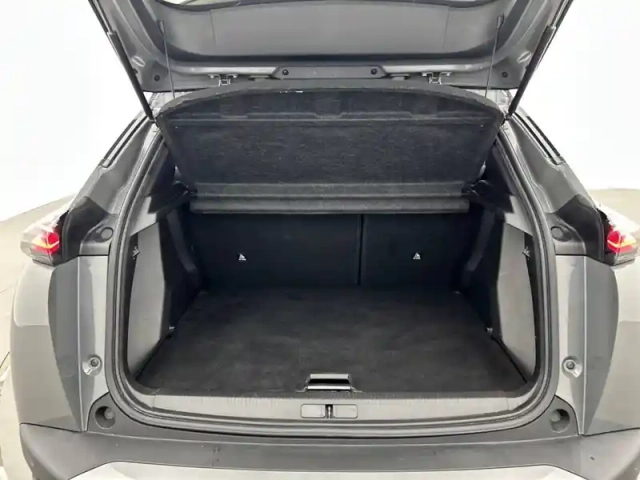 Peugeot 2008 puretech 130 s&amp;s eat8 — photo 6