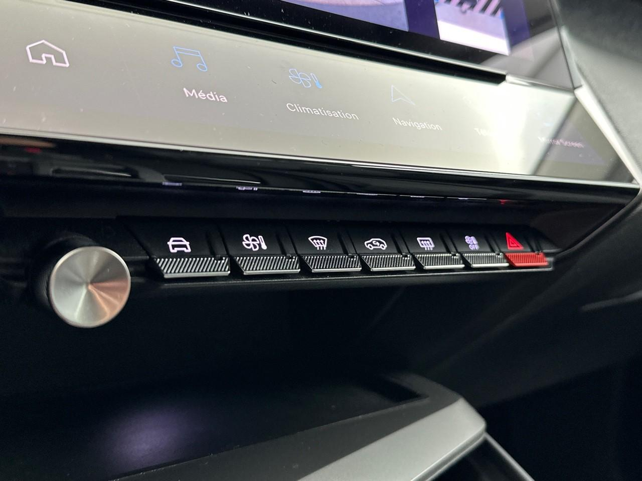 Peugeot 408 phev 180 e-eat8 allure pack — photo 27