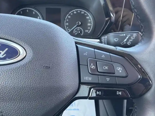 Ford Tourneo Connect 1.5 ecoboost 114 ch titanium tpmr — photo 15