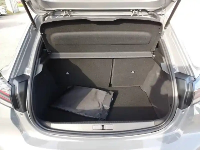 Peugeot 208 electrique 54 kwh 156ch — photo 6