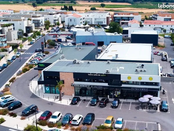 Local commercial 70 m² PIGNAN