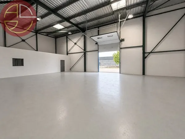 Local d’activité et entrepôt Location Plaisance-du-Touch  385m² 2617€