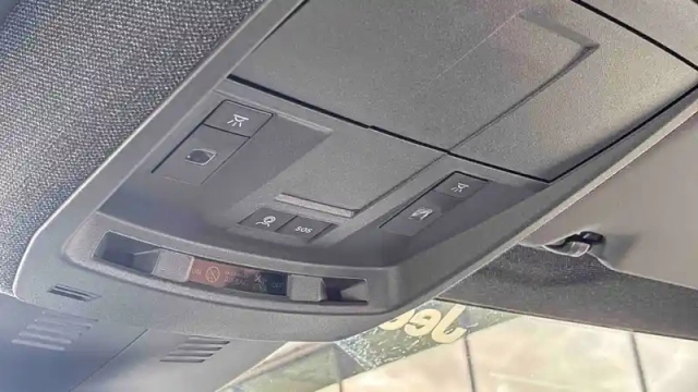 Jeep Compass 1.6 turbo t4 225 ch bvr7 e-hybrid plug-in 4x2 — photo 19