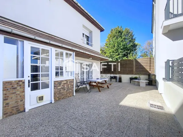 Maison individuelle avec 3 chambres et extérieur
