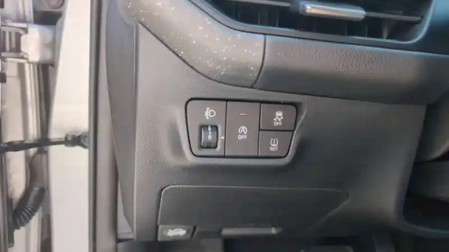 Kia Stonic 1.0 t-gdi 100 ch dct7 — photo 40