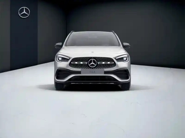 Mercedes Gla 200 d amg line — photo 8