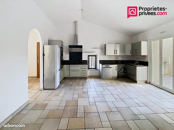 Appartement 5 pièces 152 m²