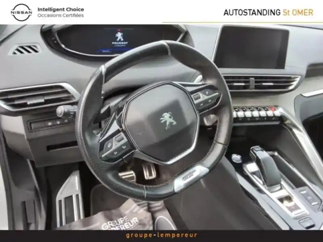 Peugeot 3008 hybrid4 300ch gt e-eat8 11cv — photo 12
