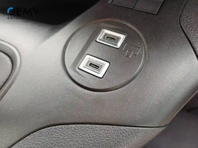 Citroën Berlingo van m diesel 100 ch manuelle — photo 44