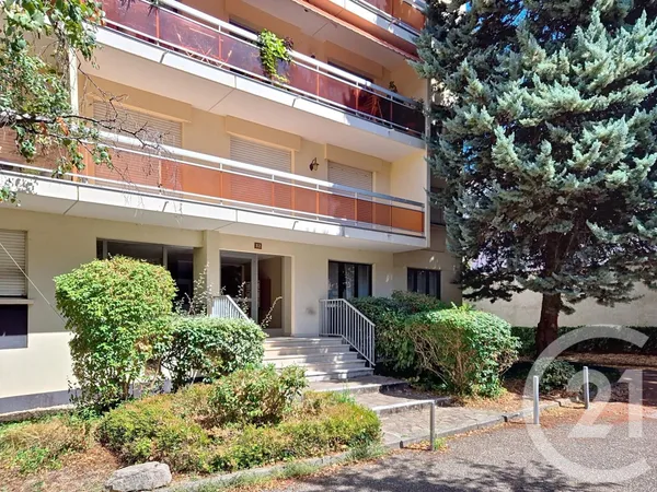 Appartement 4 pièces 104 m²