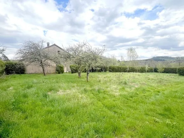 Terrain 970 m²
