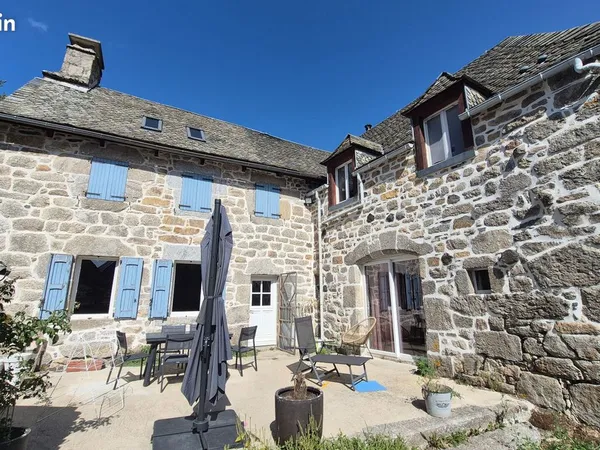 Ferme 6 pièces 200 m²