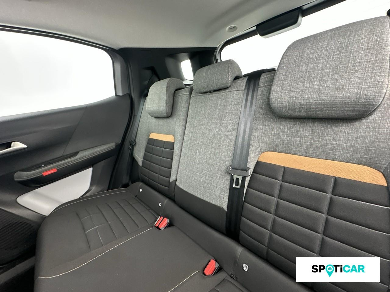 Citroën C3 Aircross 1.2 hybride 145ch plus e-dcs6 — photo 10