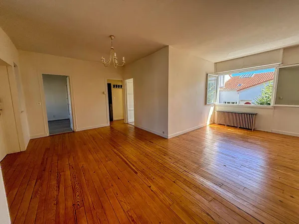 Appartement 6 pièces 102 m²