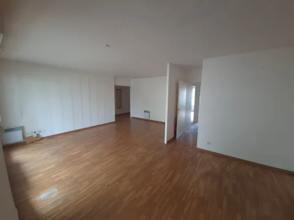 vends 3 pièces 2 chambres de 85m²