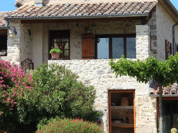 Appartement indépendant "La Cigale" proche Grignan