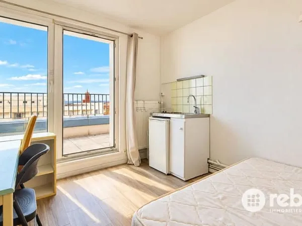 Strasbourg, Esplanade - Studio au 17e et dernier étage avec terrasse & vue panoramique sur la Cathéd