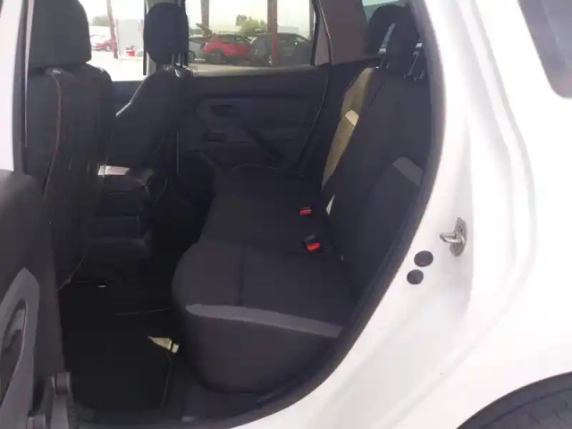Dacia Duster eco-g 100 4x2 — photo 8