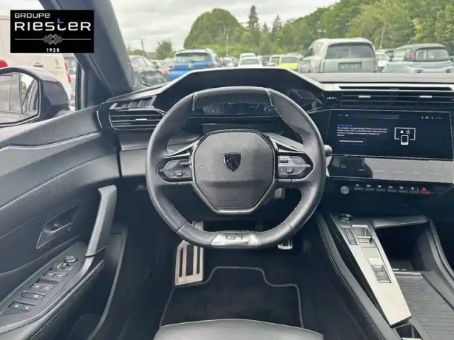 Peugeot 408 phev 225 e-eat8 — photo 9
