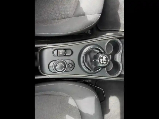Mini Countryman one d 116ch essential — photo 11