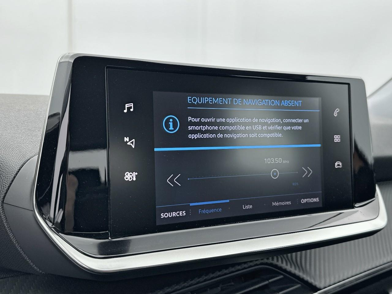Peugeot 2008 puretech 100 s&s bvm6 active — photo 11