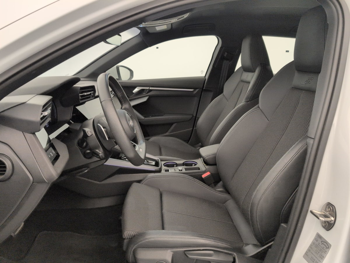 Audi A3 Sportback — photo 16