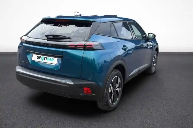 Peugeot 2008 electrique 54 kwh 156 ch — photo 6