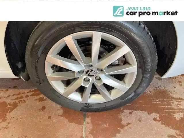 Skoda Scala 1.0 tsi evo 110 ch bvm6 — photo 12