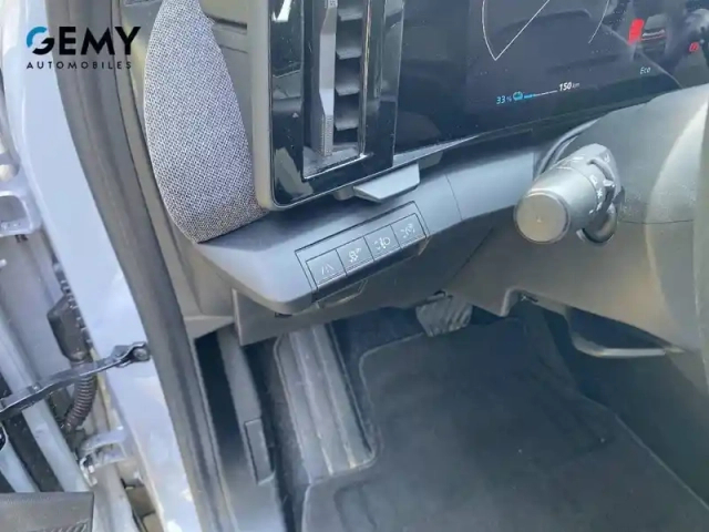 Renault Megane e-tech ev60 220 ch super charge — photo 13