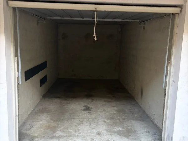 Garage à louer