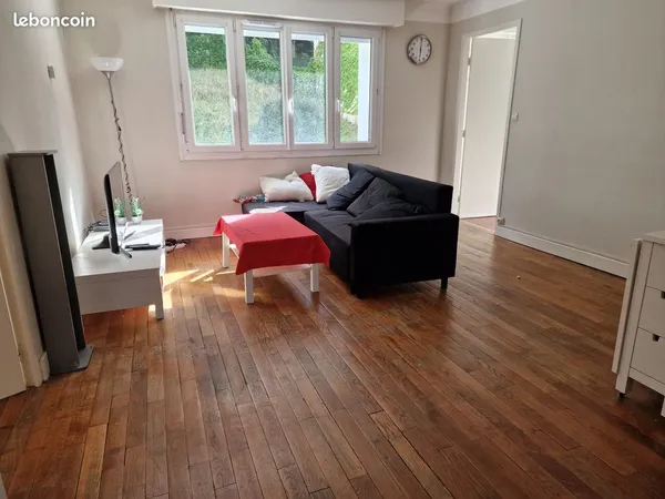 Chambre meublée Fac de Lettres colocation 73 m2